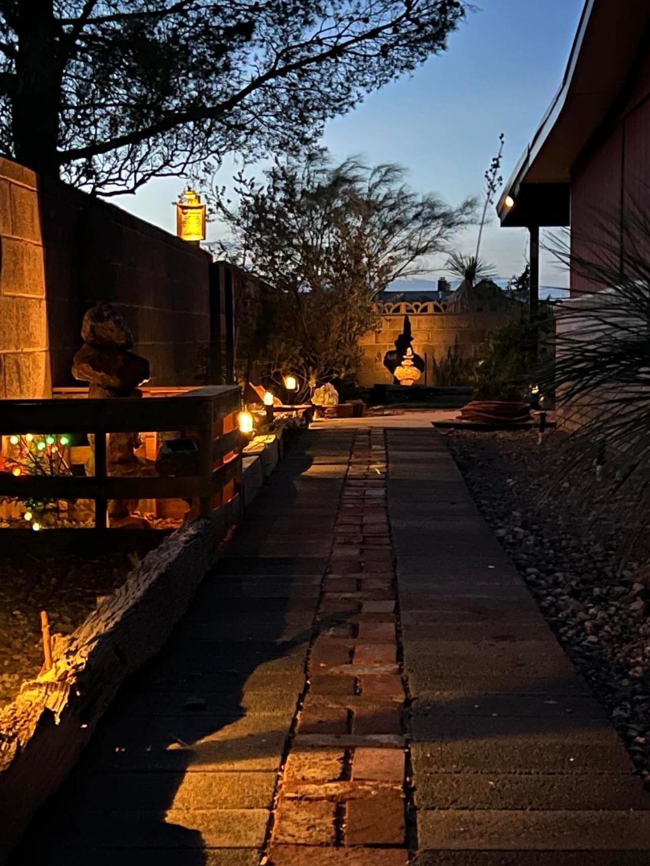 Hole In The Wall Getaway - Usa Mexico Border Bed And Breakfast Columbus Esterno foto
