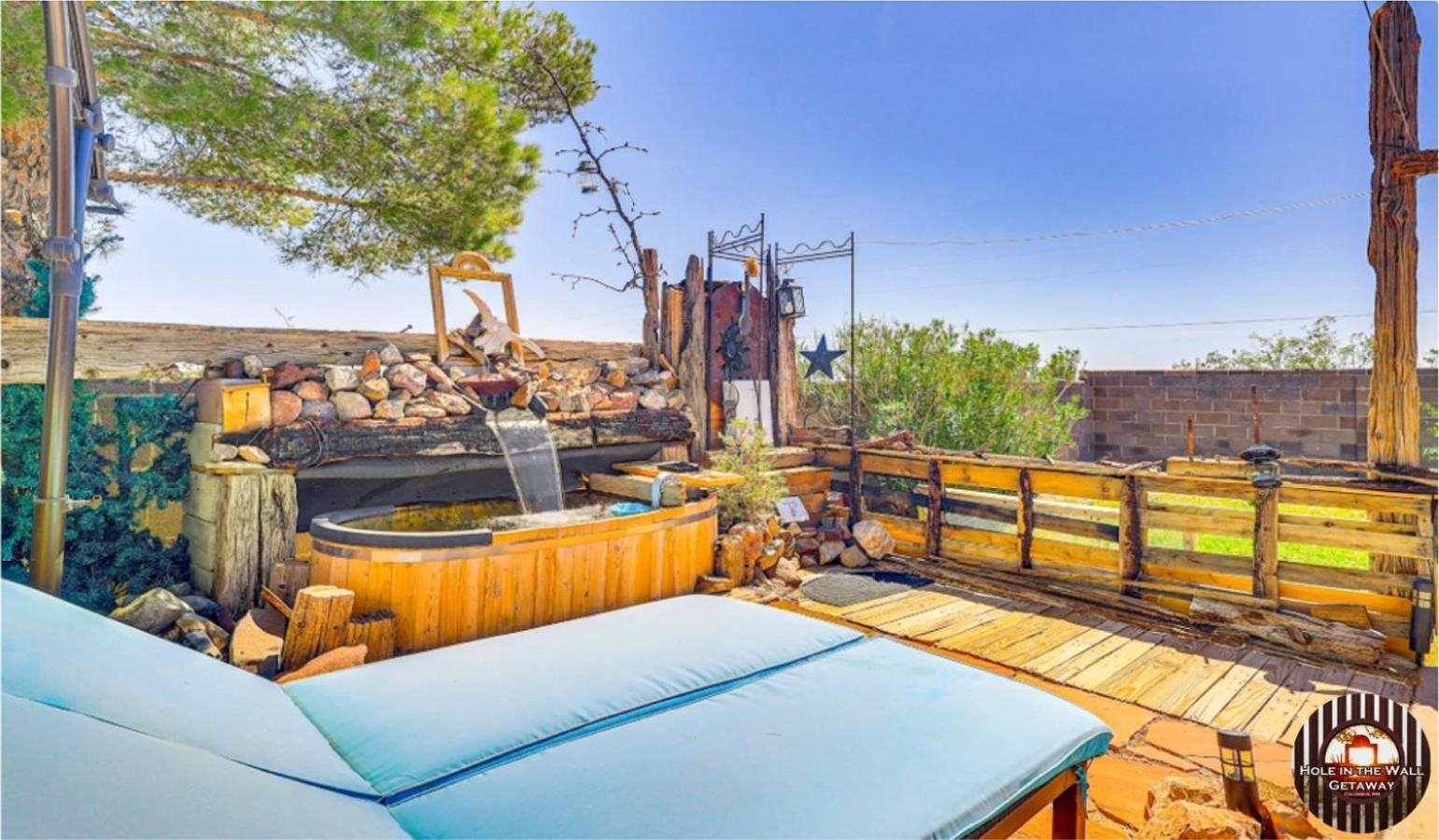 Hole In The Wall Getaway - Usa Mexico Border Bed And Breakfast Columbus Esterno foto