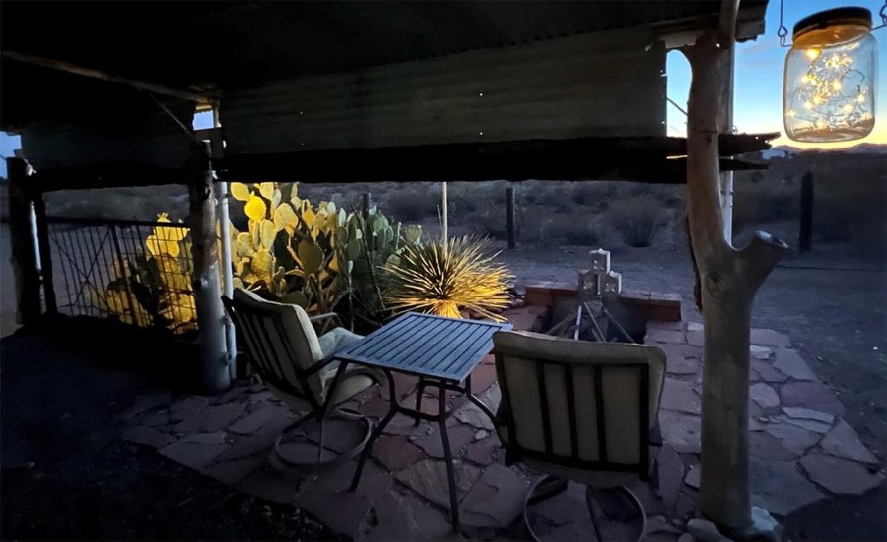 Hole In The Wall Getaway - Usa Mexico Border Bed And Breakfast Columbus Esterno foto
